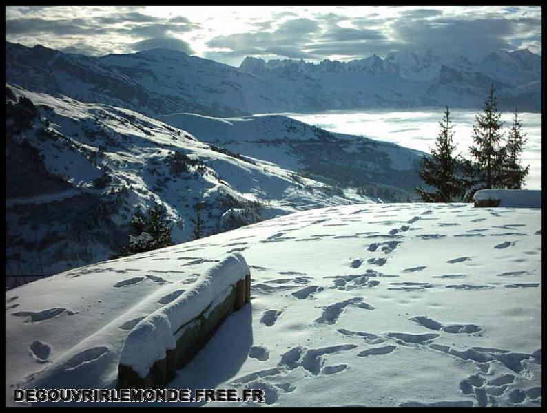 2003 2004 Les Gets ski/images/Mont blanc vu des gets	