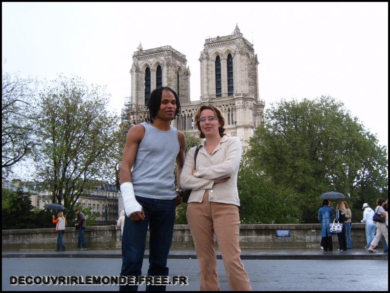 2005 05 03 Paris St Michel notre Dame/images/S3700249	