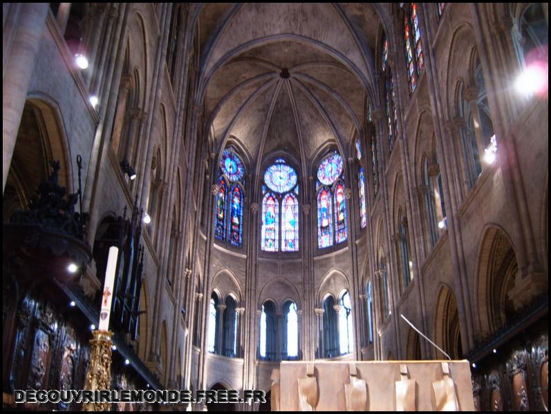 2005 05 03 Paris St Michel notre Dame/images/S3700268	