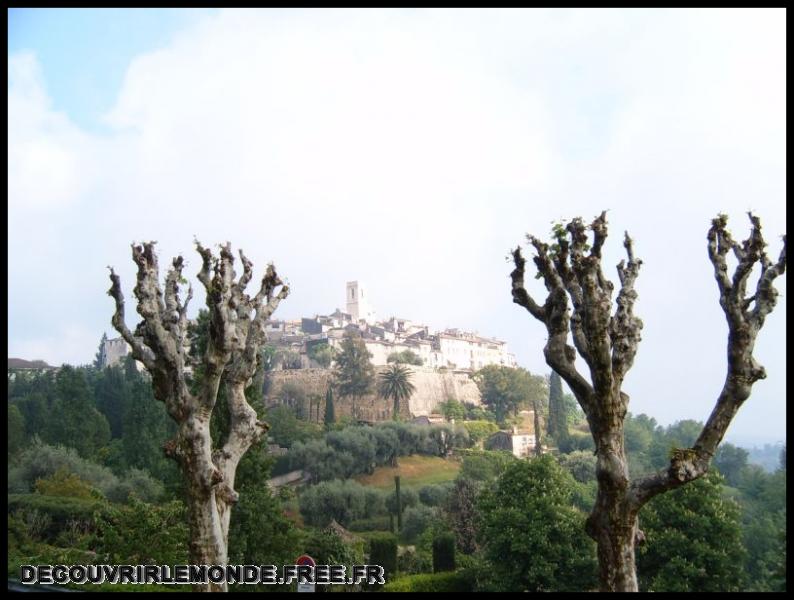 2005 05 14 15 Saint Paul Haut de Cagnes Gourdon Gorges du Loup Grasse/images/S3700333	