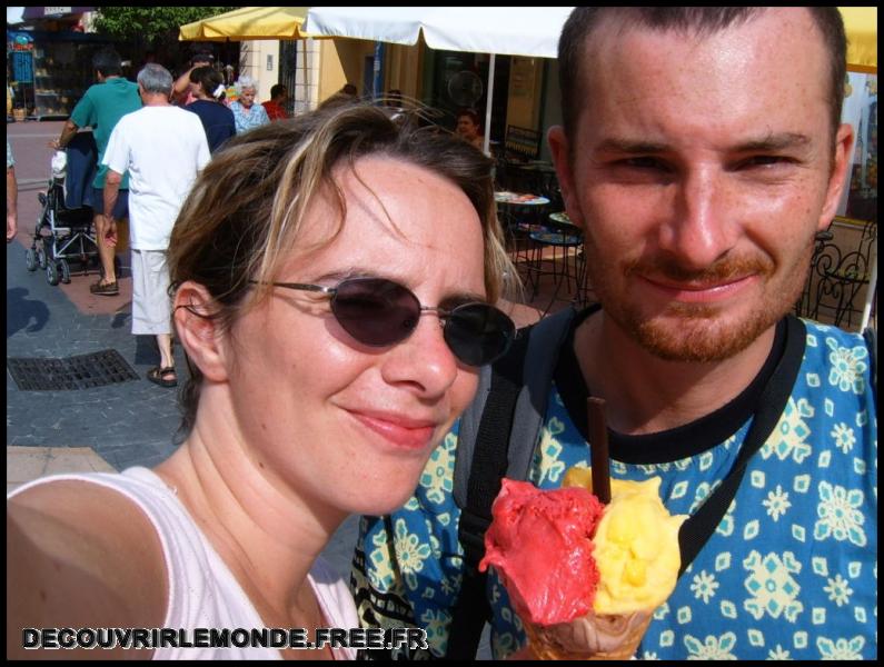 2005 06 25 Roquebrune Menton Festival Livre Nice/images/S3700520	
