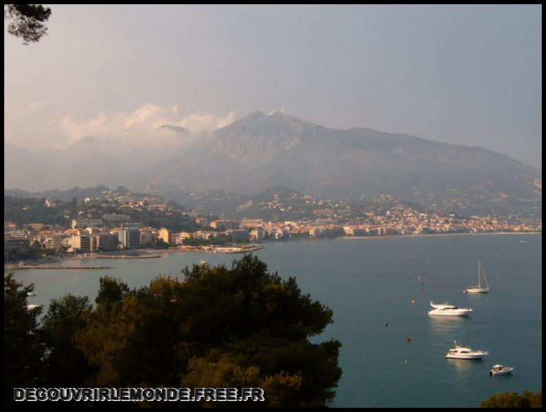 2005 06 25 Roquebrune Menton Festival Livre Nice/images/S3700526	