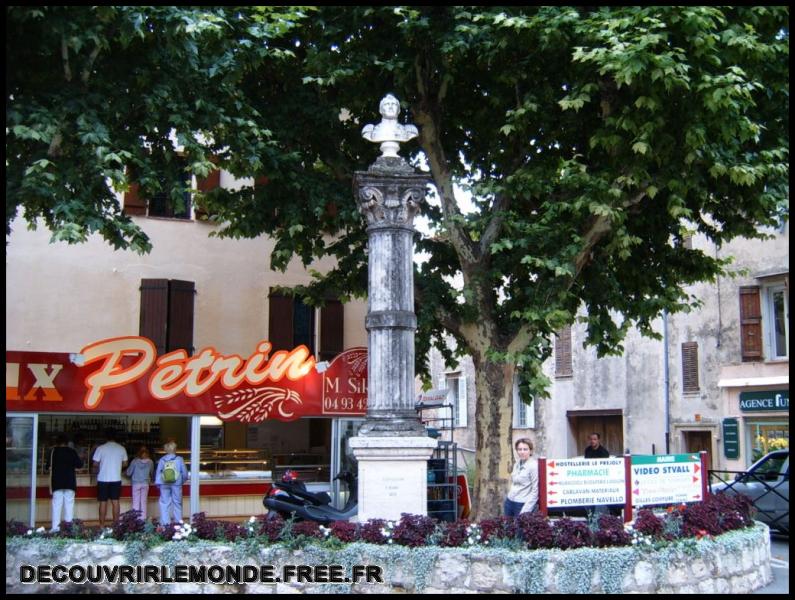 2005 08 27 St Vallier Escragnolles Route Napoleon/images/S3700357	