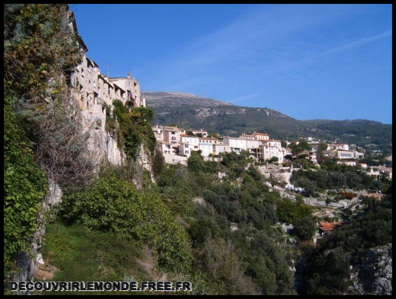 2005 10 16 Tourette Le Caire Le Bar/images/S3700118	