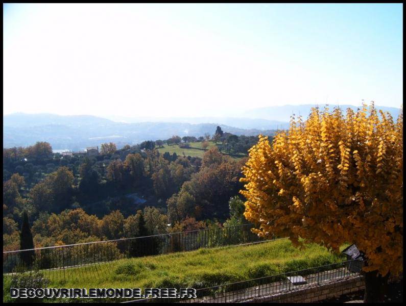 2005 12 10 Chateauneuf Grasse Valbonne/images/S3700027	