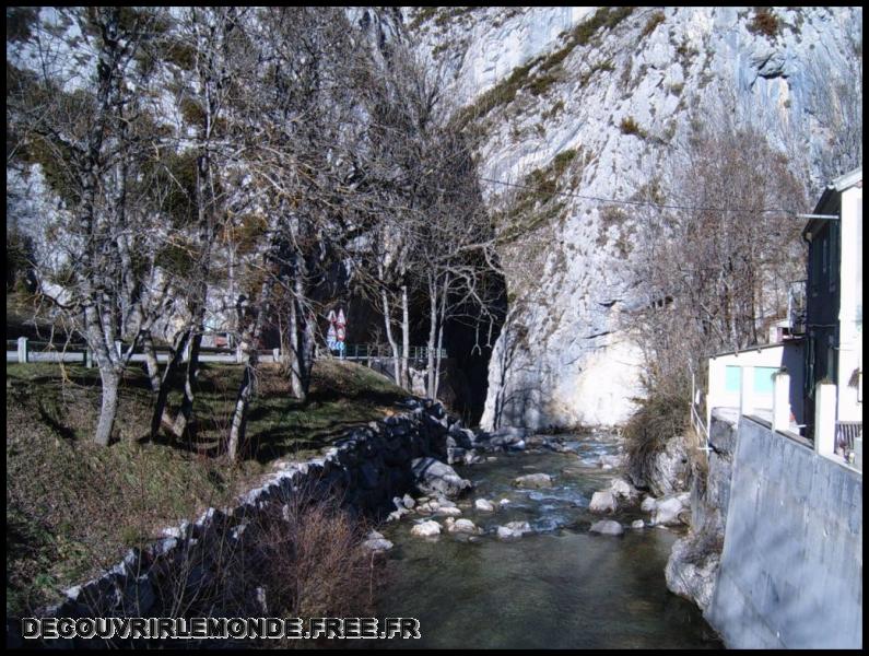 2005 12 11 Vallee Esteron St Auban brianconnet Sigale Roquestron/images/S3700075	