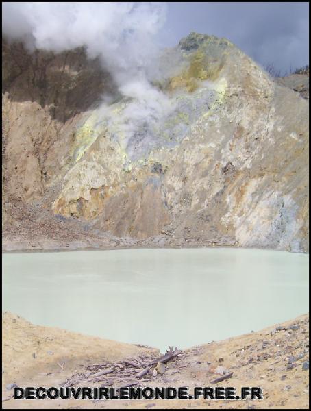 Indonesie/images/Indonesie Java 07 Indonesie Garut Papandayan Fred Indonesie Garut Papandayran 100 1035	
