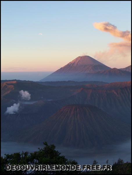 Indonesie/images/Indonesie Java 16 Indonesie Mont Gunung Bromo Penanjakan Fred Indonesie bromo 100 1483	