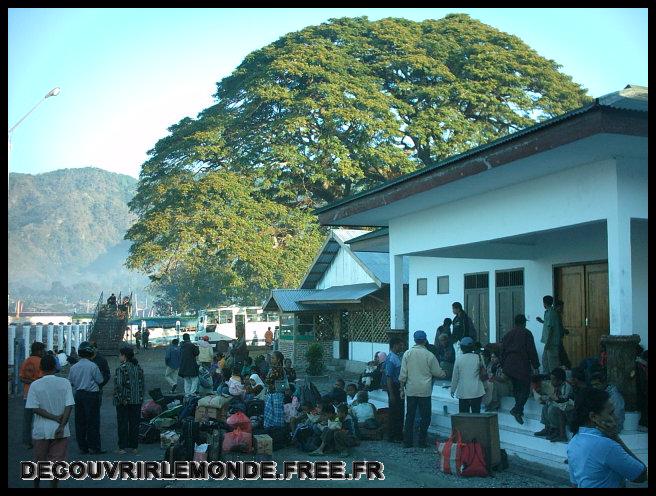 Indonesie/images/Indonesie Solor Alor Timor 06 Indonesie Bateau Vers Timor Kupang IMAG0432	