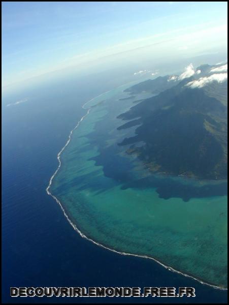 Polynesie Francaise/images/Ile de HUAHINE 32 vue aerienne	